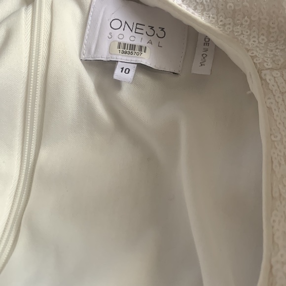 Long Sleeve Sequin Minidress
ONE33 SOCIAL - Picture 8 of 16